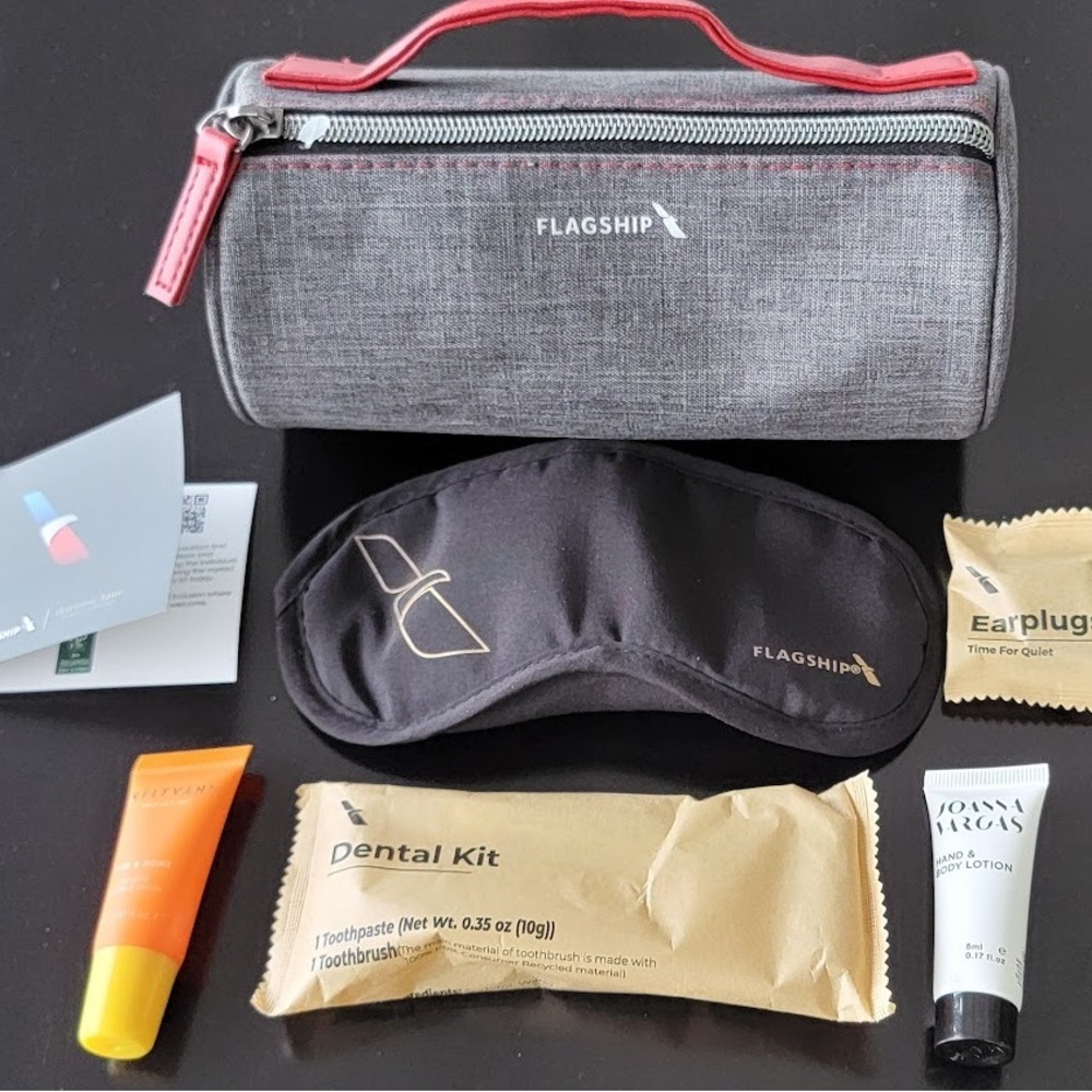 NEW Sealed Flagship American Airlines Travel Bag Grey & Red. All Items Intact